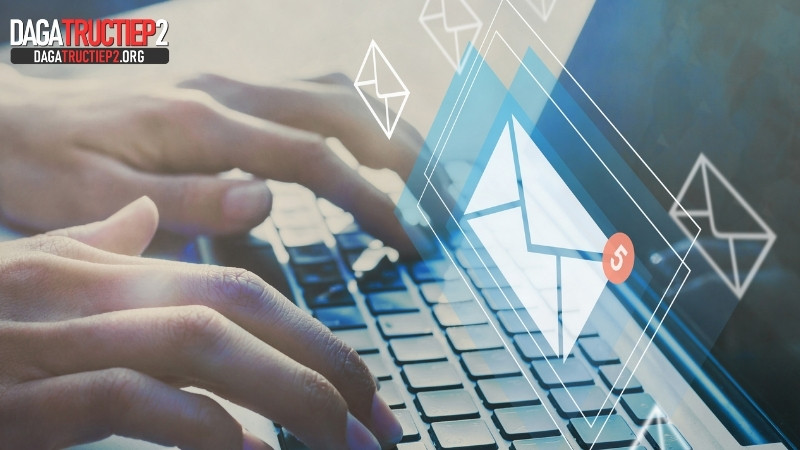 Email hỗ trợ khách hàng